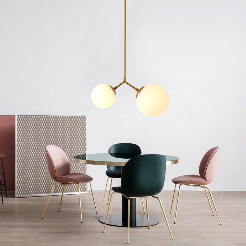 Lámpara de araña de modo minimalista vidrio blanco de 2 bombas Luz de colgante en oro