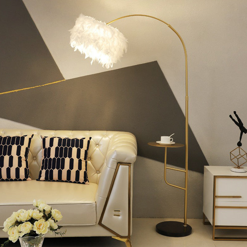 Postmoderne trommel vloer lamp veer enkele woonkamer staande licht met tafel en boogarm
