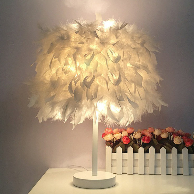 Éclairage de table de plumes en forme de cylindre LAMPE NORDIQUE SEUX-BULB