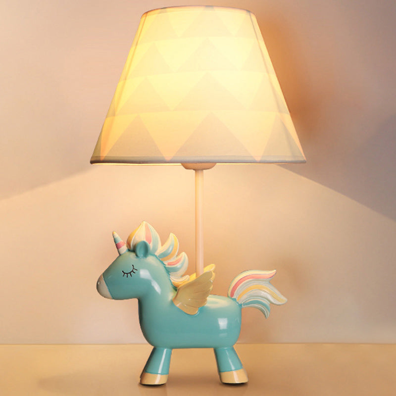 Lámpara de tela de estampado con estampado cónico Cartoon 1 luz de noche de bombilla con unicornio deco para habitación infantil
