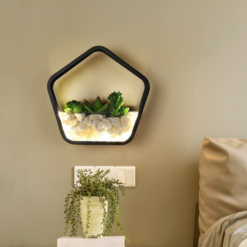 Metal Halo LED Sconce Light Art Deco Wall Mounted Light with Cobblestone and Imitation Plant
