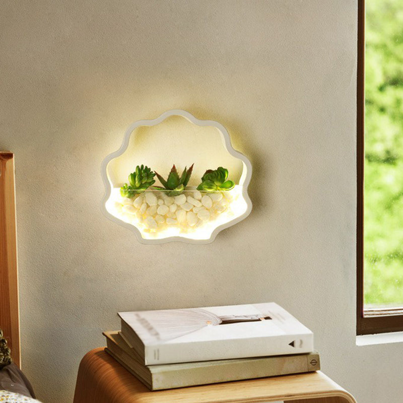 Metal Halo LED Sconce Light Art Deco Wall Mounted Light with Cobblestone and Imitation Plant