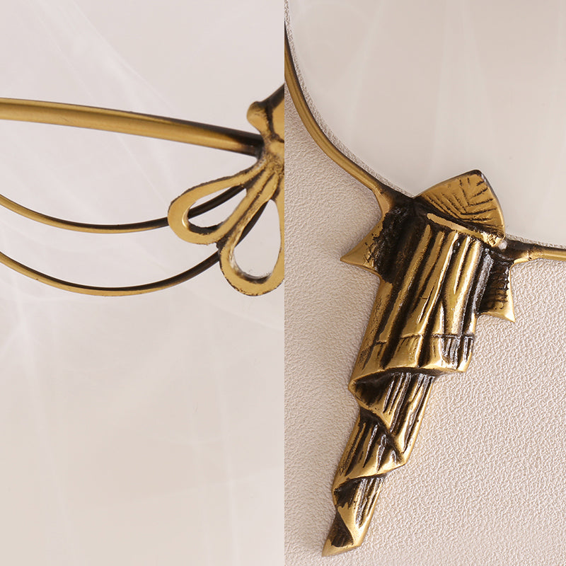 Large éteinte lait en verre mural tradition de lumière 1 tête en laiton à chasse d'eau monte pour le chevet