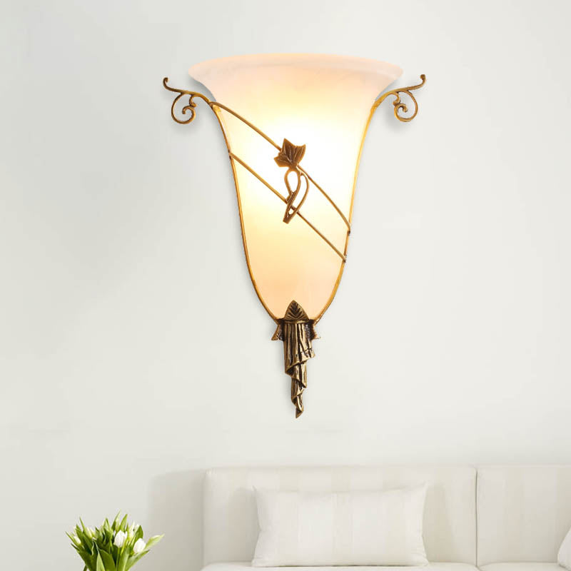 Brass Bell Sconce Traditionary White Glass 1 Alluminazione montata a parete per soggiorno per soggiorno