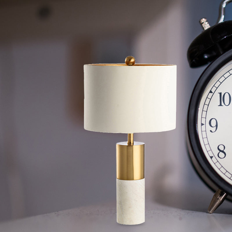 Lámpara de mesa con pantalla de tambor de metal, base de mármol, estilo moderno, 1 luz, iluminación de mesa blanca para dormitorio
