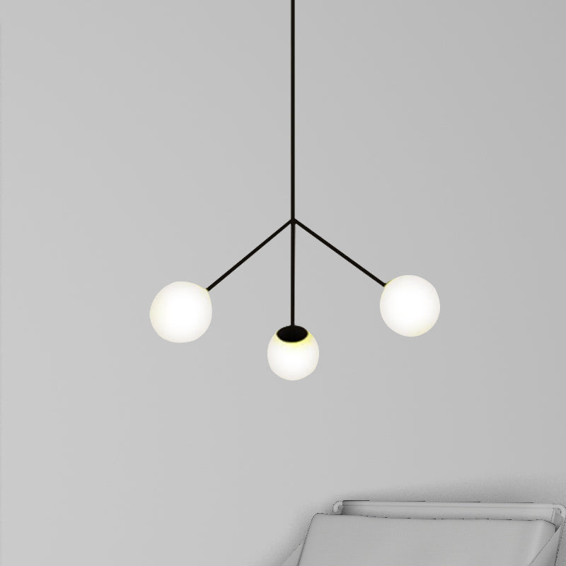 Style simple 3 têtes Éclairage de lustre avec nuance en verre Black Finish Globe suspendu lampe pour salle à manger