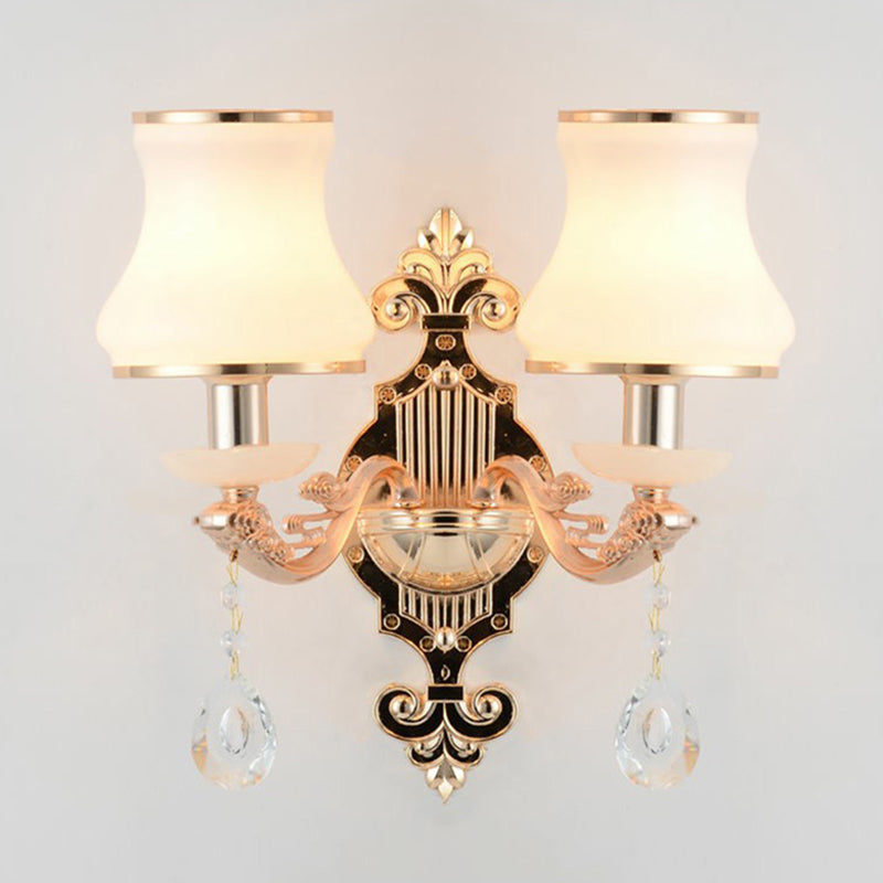Luz de pared de vidrio blanco acampanado Ligera de sala de estar minimalista con cristal de lágrima