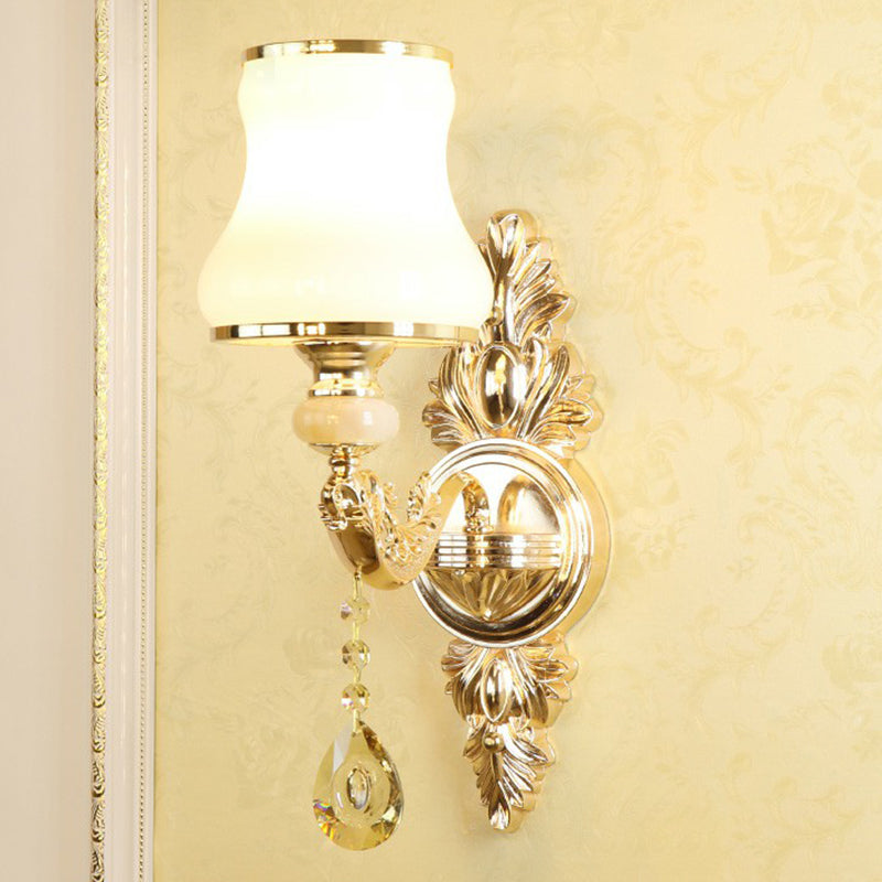 Faux Candle Shading Lighting Accesorio de lámpara de pared de metal tradicional con sombra y caída de cristal