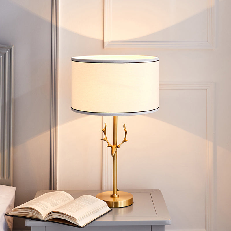 Lampada da tavolo rotonda bianca minimalista a 1 testa in tessuto con decorazione a corna