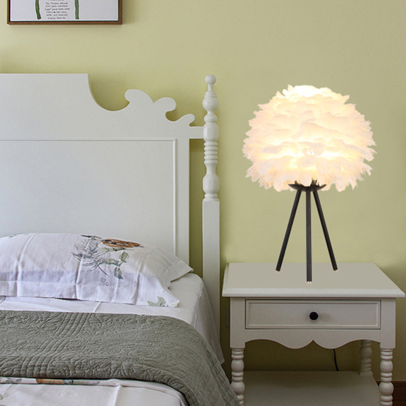 Minimalistische bolvormige nachtlampveer 1-hoofdlampje bijltafel Licht met statief