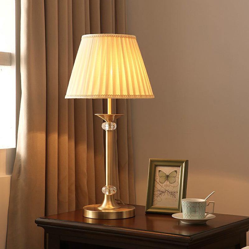 Modern Empire Shade Table Lampada in tessuto pieghettata a letto singolo luce in ottone