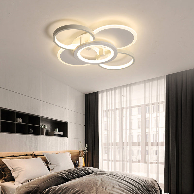 Witte halo -ringvormige spoelmontage Minimalistisch LED Acryl -plafondlicht voor slaapkamer