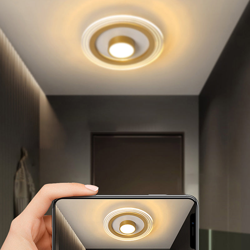 Pequeño techo a ras de luz de montaje Iluminación LED Acrílico Minimalista de Foyer Iluminación en Oro