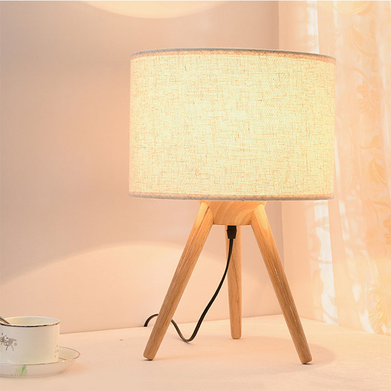 Eigentijdse cilindertaakverlichting, stoffen LED-leesboeklamp met houten statief