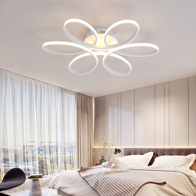 Metalen bloemvormige semi-inbouw plafondlamp Minimalistische LED-inbouwlamp voor woonkamer