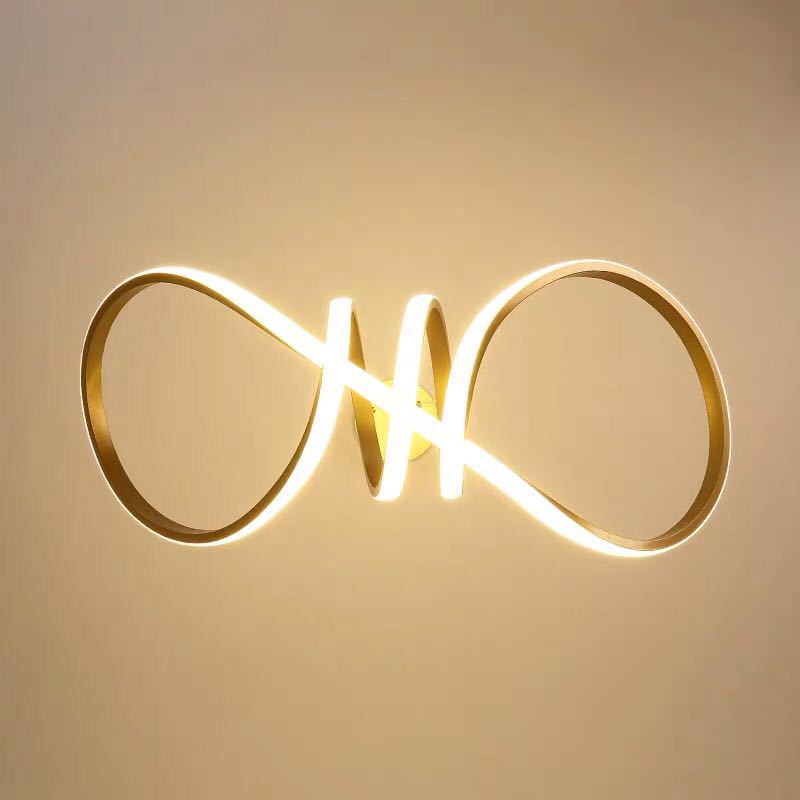 Room di pranzo torcevole appeso in alluminio a LEDELIER ARTISTI PENDANTE IN GOLD