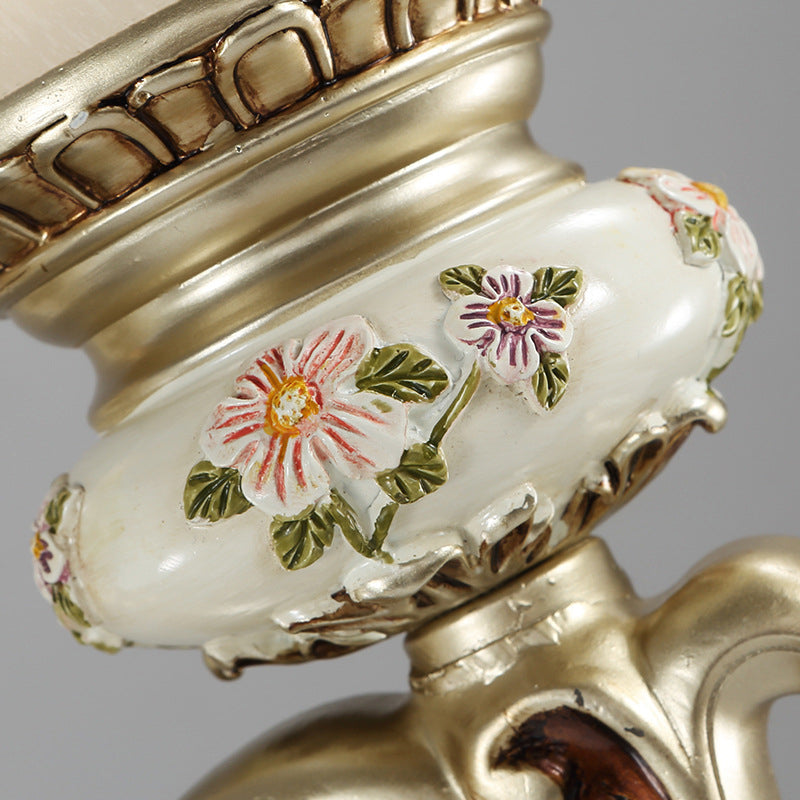 Luce da parete in vetro smerigliata a 1 luce tradizionale per la sala da pranzo per tonalità floreale oro Luce con braccio scolpito