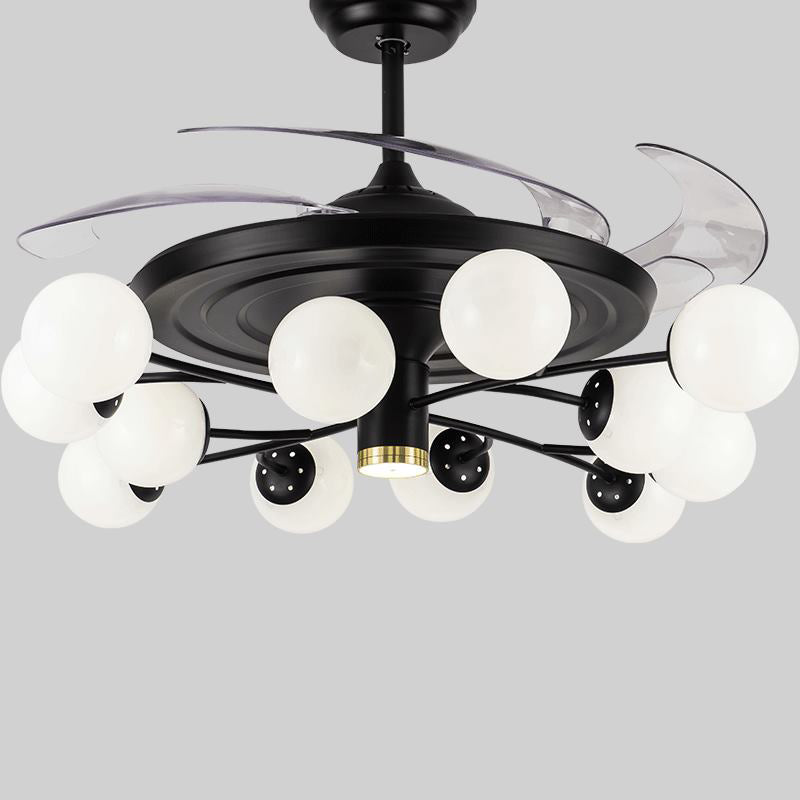 Kugelhaltige Lüfterleuchte minimalistische Cremeglas Black Semi Flush Mount mit 4 Klingen und Fernbedienung