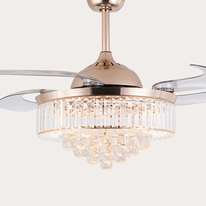 Verjüngter Kristall 4 Blades Anhänger Lüfter Licht moderne stilvolle LED-Halbblus-Deckenleuchte für Wohnzimmer