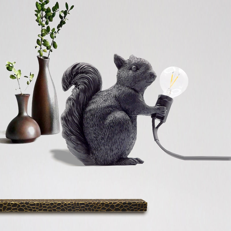 Squirrel artistico Squirrel Light Light Table Resin Lampada per bambini a bulbo singolo