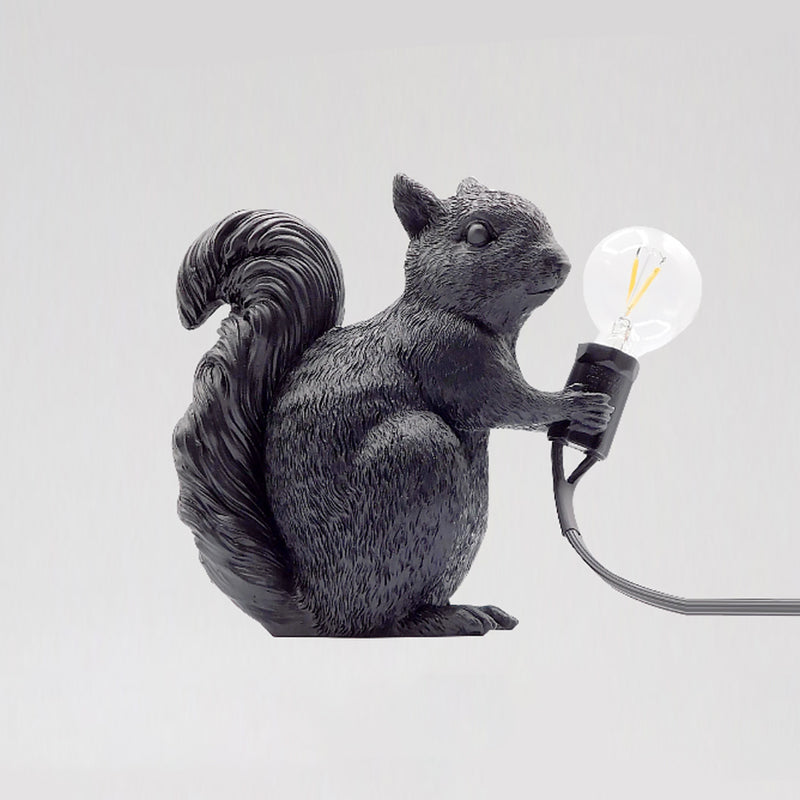 Squirrel artistico Squirrel Light Light Table Resin Lampada per bambini a bulbo singolo