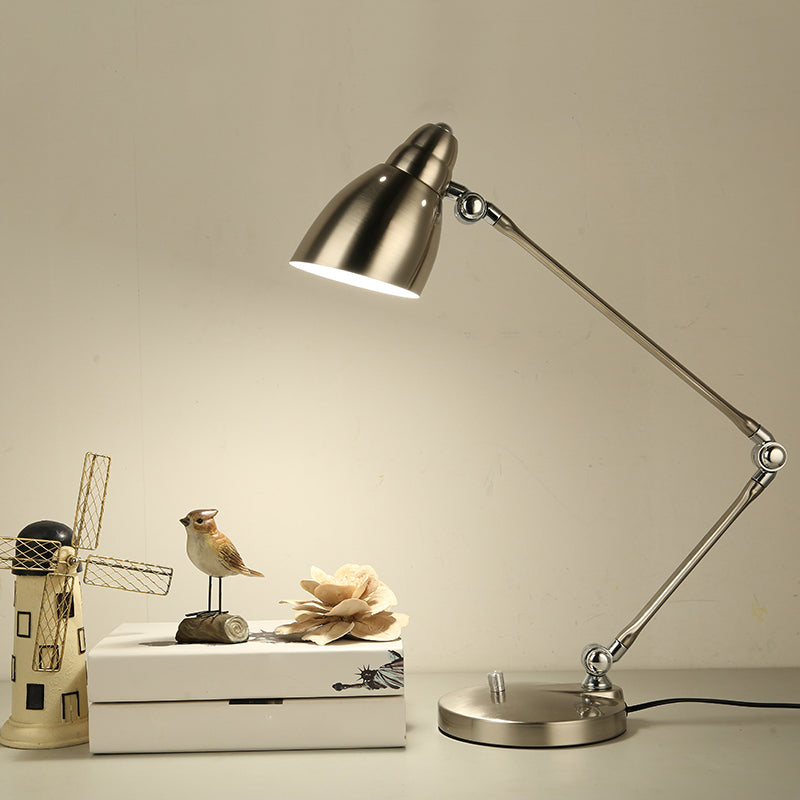 Lampe de table en forme de cloche de fer industrielle une seule étude de bureau avec bras oscillant