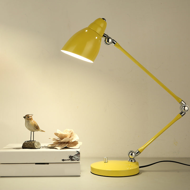 Lampe de table en forme de cloche de fer industrielle une seule étude de bureau avec bras oscillant