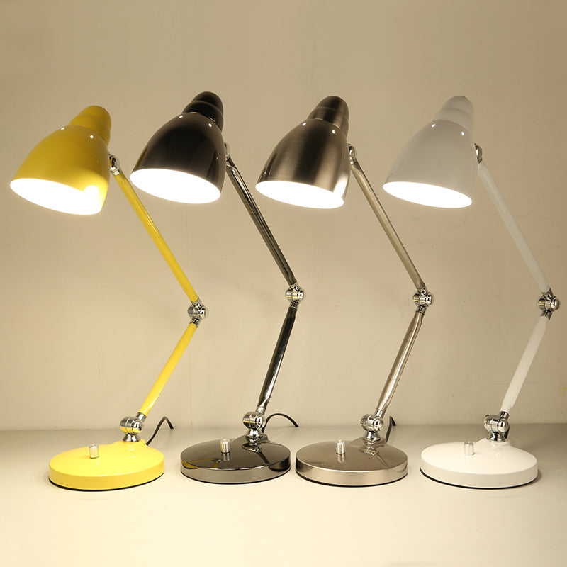 Lampe de table en forme de cloche de fer industrielle une seule étude de bureau avec bras oscillant