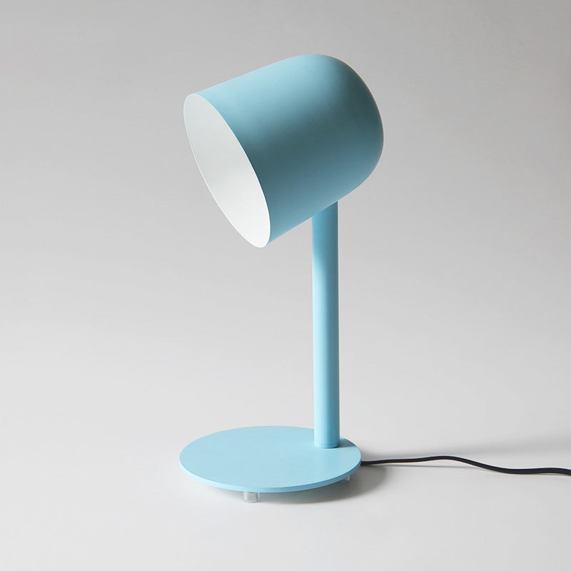 Novedad Macaron Bell Tono Nightsand Metal 1 Bulbo Lámpara de mesa de dormitorio para niños