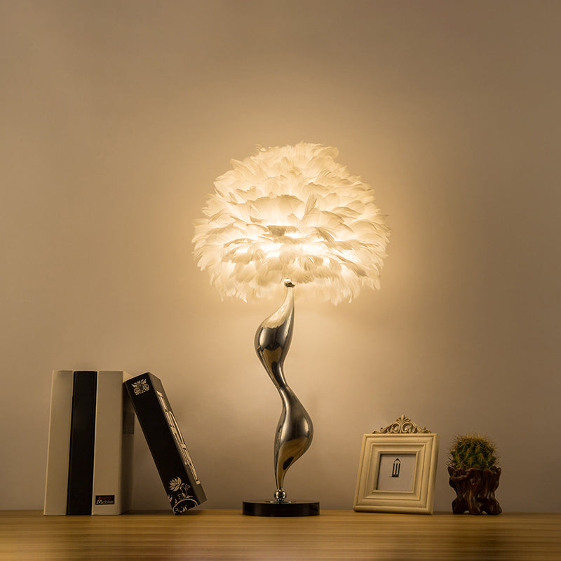 Lampada da tavolo Feather Flower Blossom Lampada da notte contemporanea a lampadina singola per camera da letto