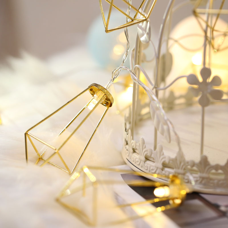 Geometric Cage Iron LED Fairy Lamp Artistic Gold Battery Powered String Light for Girls Bedroom