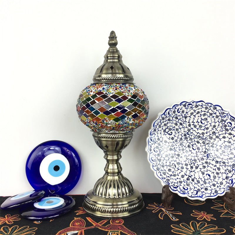 1 Glühbirnenkaffeehaus Tisch leichte traditionelle Messingschisch -Lampe mit Ball Rot/Blau/See Blue Glass Schatten