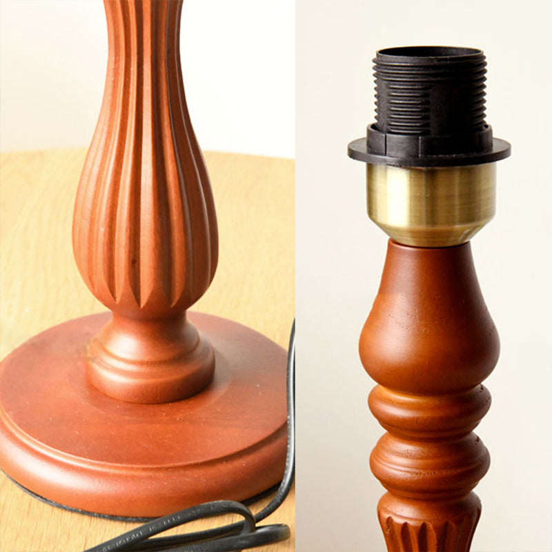 Beige/bruine/donkerblauwe tonvormige bureaulamp, traditionele stof, 1-lichte slaapkamerleeslamp met houten voet