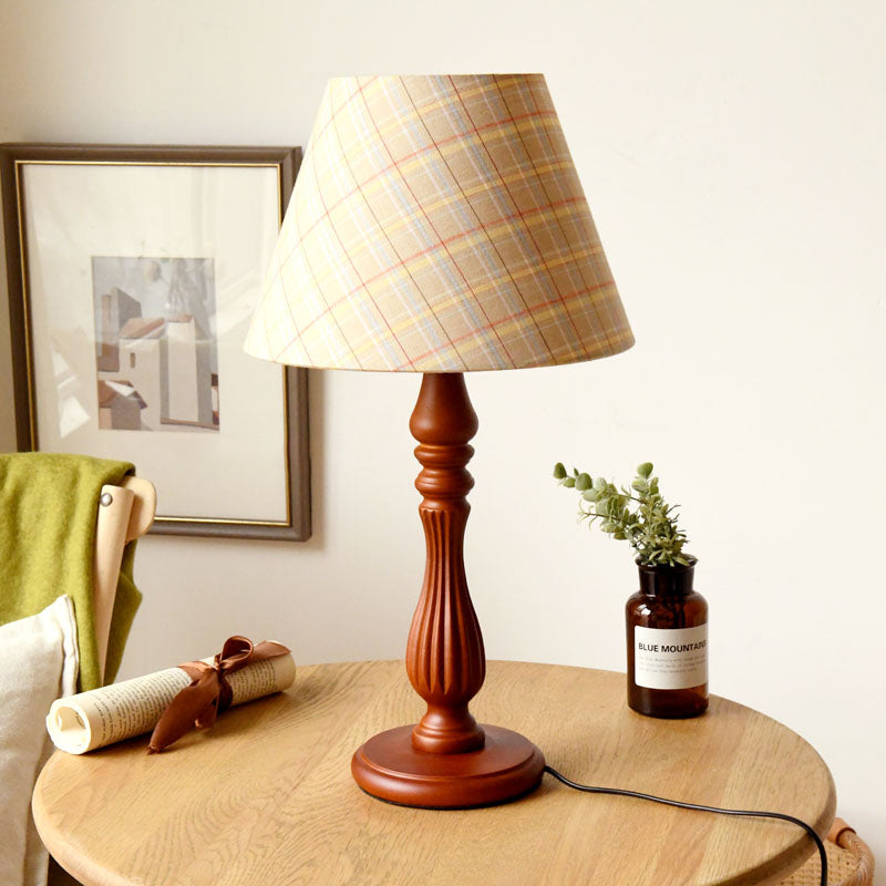Beige/bruine/donkerblauwe tonvormige bureaulamp, traditionele stof, 1-lichte slaapkamerleeslamp met houten voet