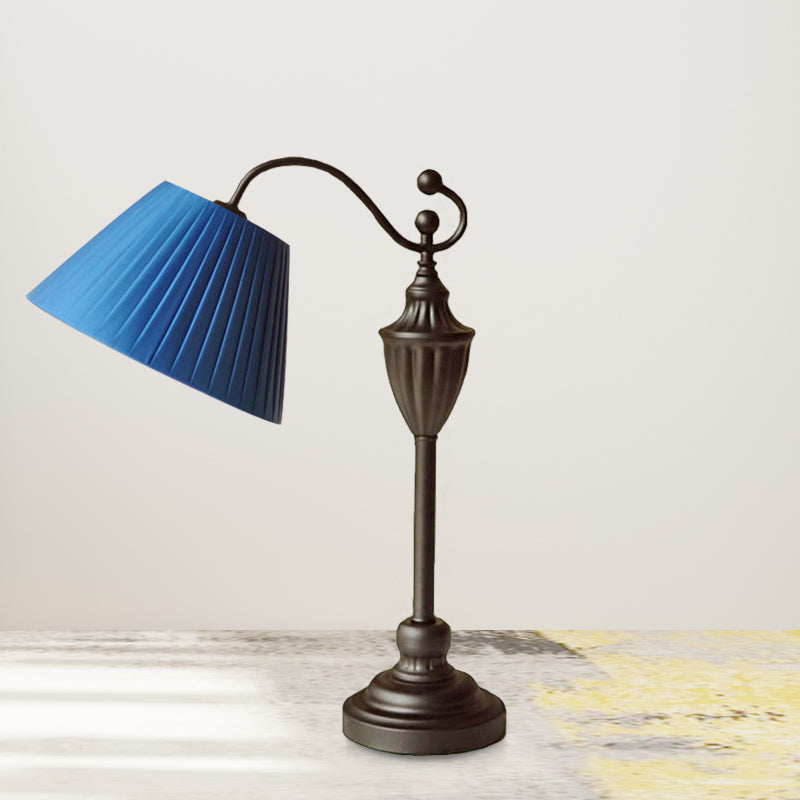 Traditional Barrel Shape Study Light 1 Light Fabric Task Lighting in White/Blue/Green for Bedroom