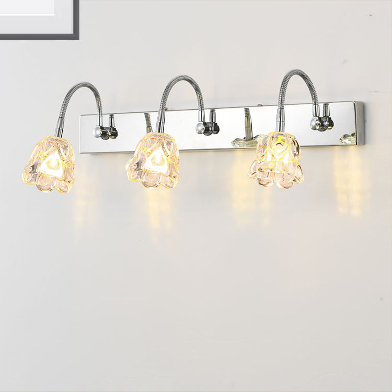 Blütenblättrige Gla -Waschtischleuchte Moderne stilvolle 3 Lichter Silber Finishwandbeleuchtung mit Schwanenhalsarm