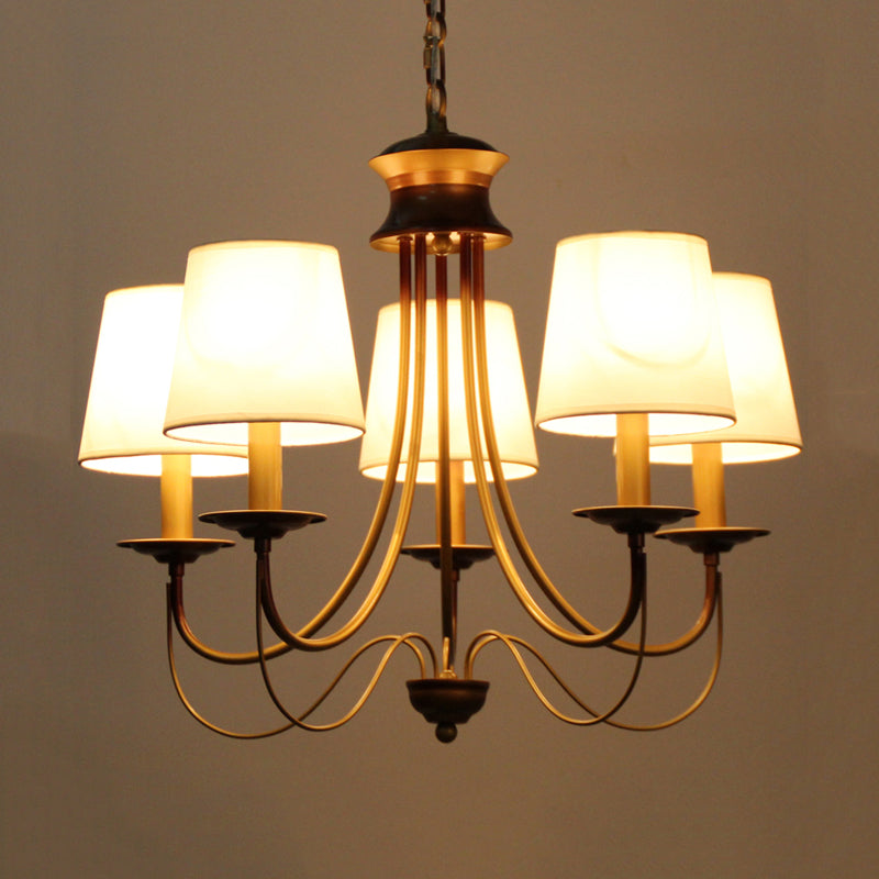 3/5/6 lichten messing afwerking hangende kroonluchter traditioneel conisch plafondlicht met witte stoflampschaduw