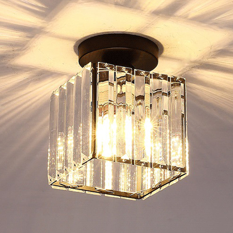 Moderne, schlichte Deckenleuchte mit klarem, gestreiftem Glasschirm, halbbündige Lampe für Schlafzimmer