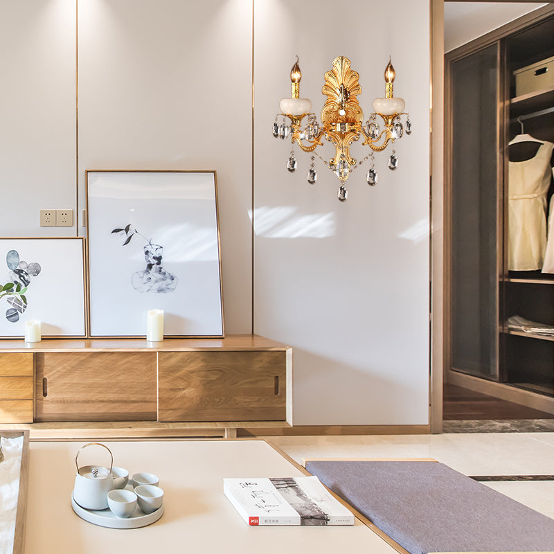 Gold Candle Sconce Light Traditional Metal 2 Heads Living Room Mur Mount Lumière avec Crystal Drop