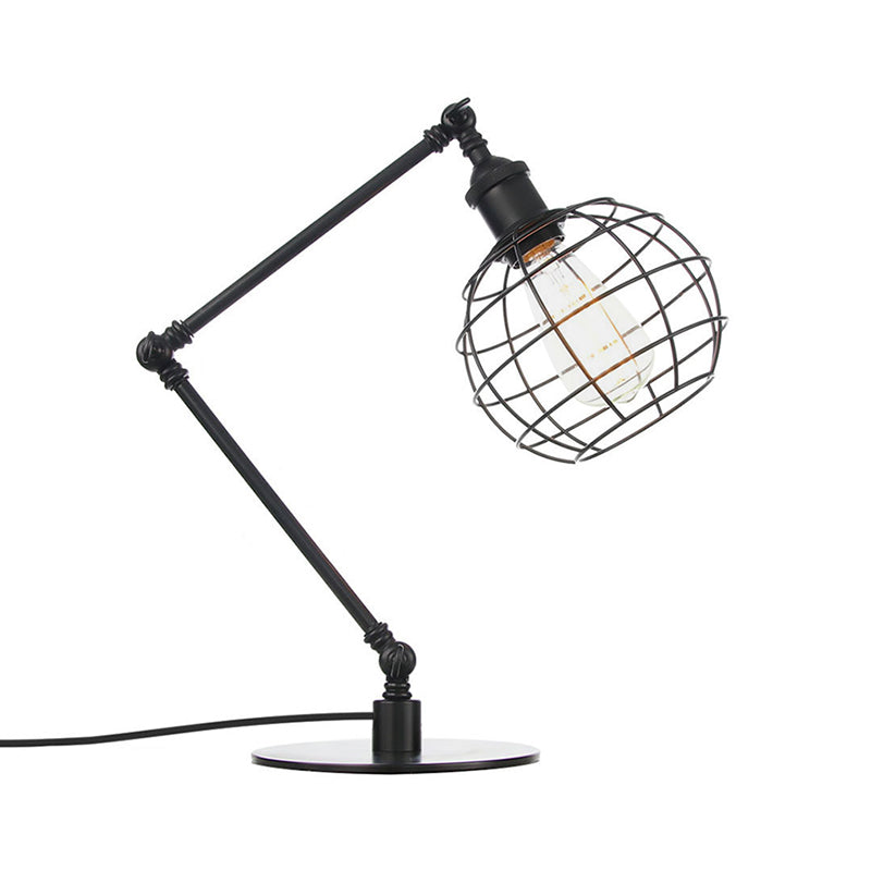 Warehouse Wire Guard Lampe de table en métal à 1 tête pour café avec abat-jour global en finition noir/laiton