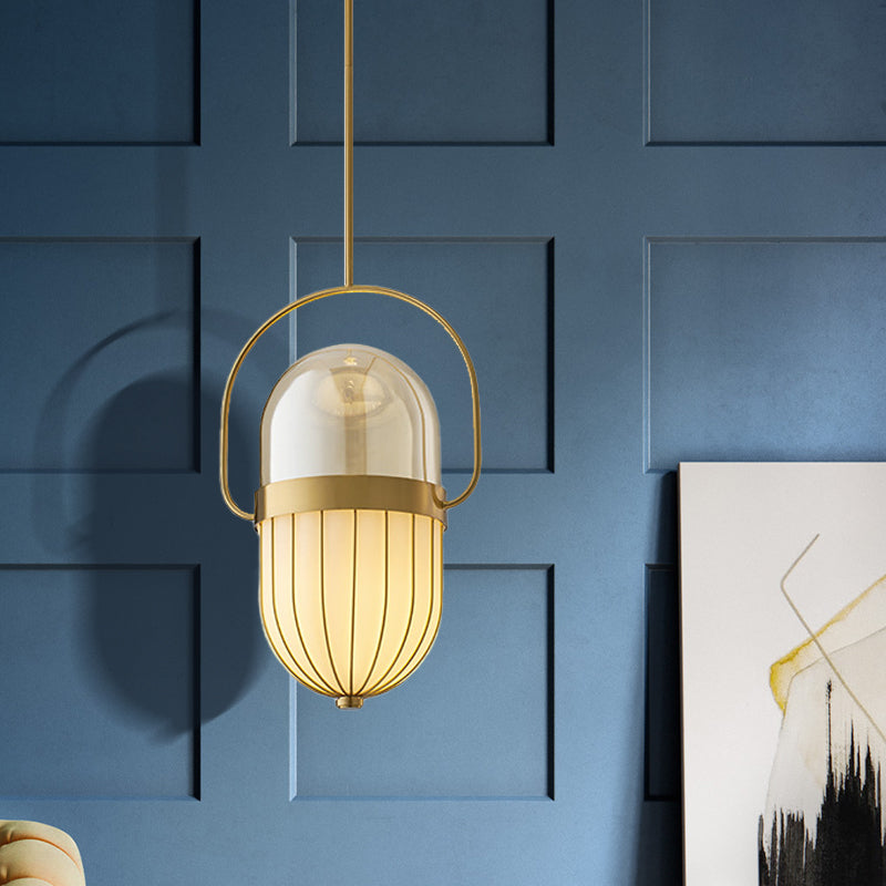 Postmoderne Pillenkapsel Anhängerlampe klar und weißes Glas 1 Kopf Esszimmer Hanging Deckenleuchte in Gold