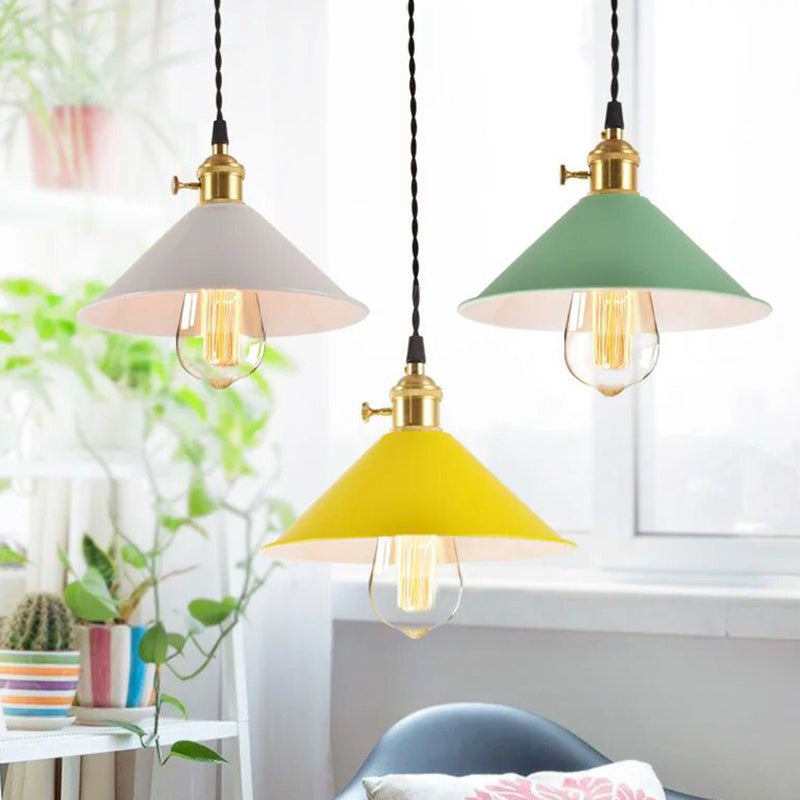 Light ombrello industriale Nordic Light Metal Macarons Colorful Macarons a 1 luci a pendente Accensione