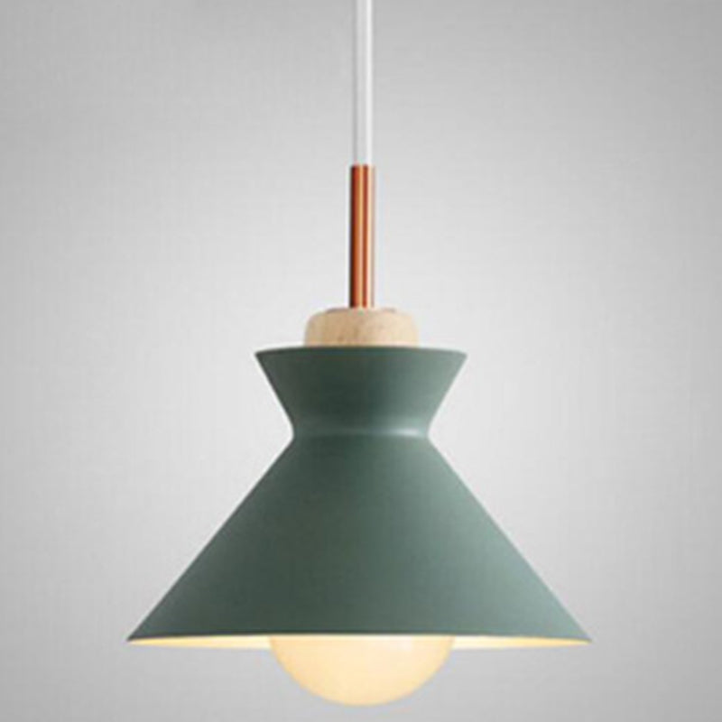 Lampada a ciondolo in legno a 1 luci in legno Nordic Modern Style Metal Restaugh Hanging Lampada