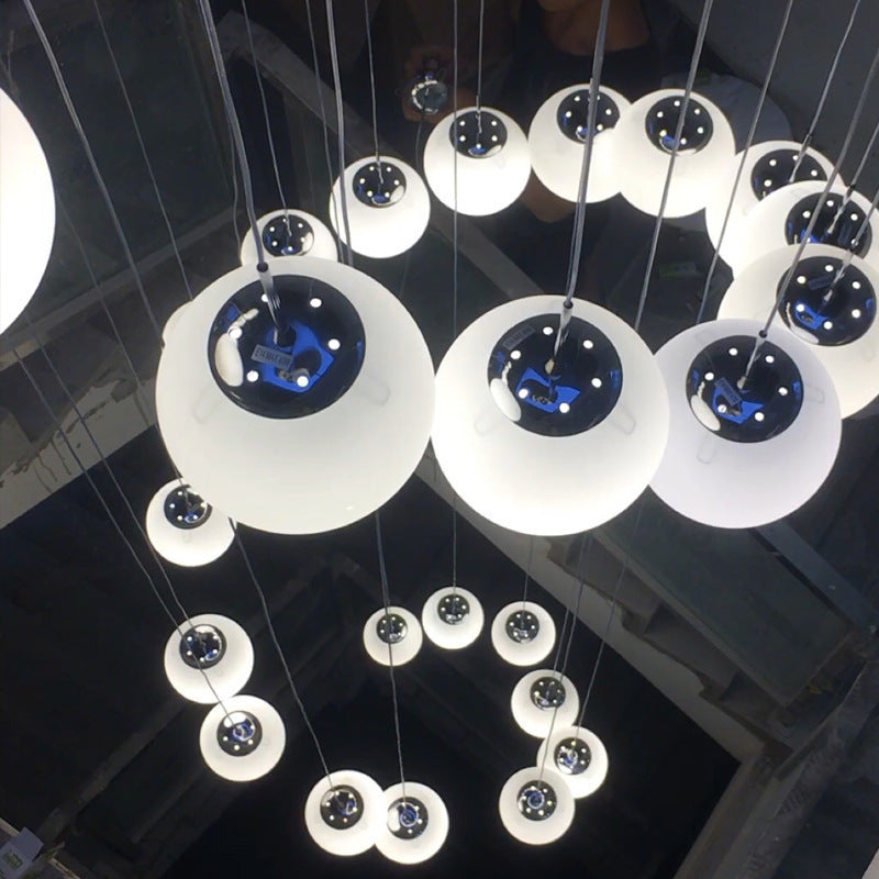 Crema vetro sferico sferico lampadario multi pendente semplicità lampada a soffitta argento per scale di hall