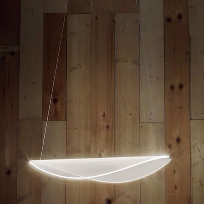 Luce a sospensione a forma di foglia acrilica Simplicità Sospensione LED bianca per la camera da letto