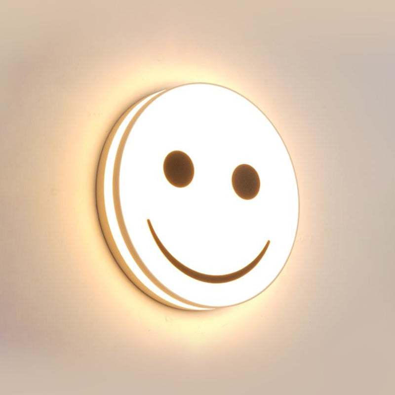 Runde Flush Deckenlicht mit Lächeln Emoji LED Mini Flushmount Lampe mit Acrylschatten
