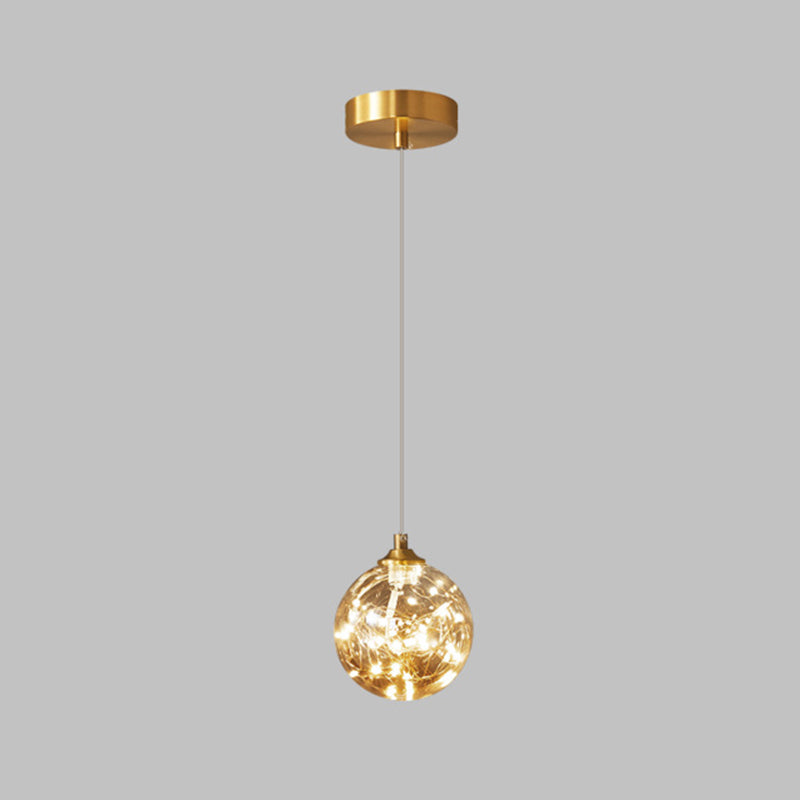Lámpara de suspensión global de acabado de latón Nordic Amber Glass Led Starry Pends Lighting for Bedroom