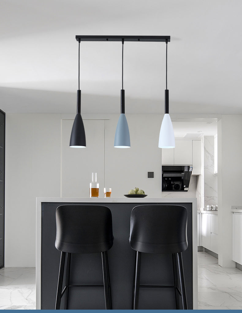Lámpara de suspensión de 3 luces de tono de metal de estilo macarrón