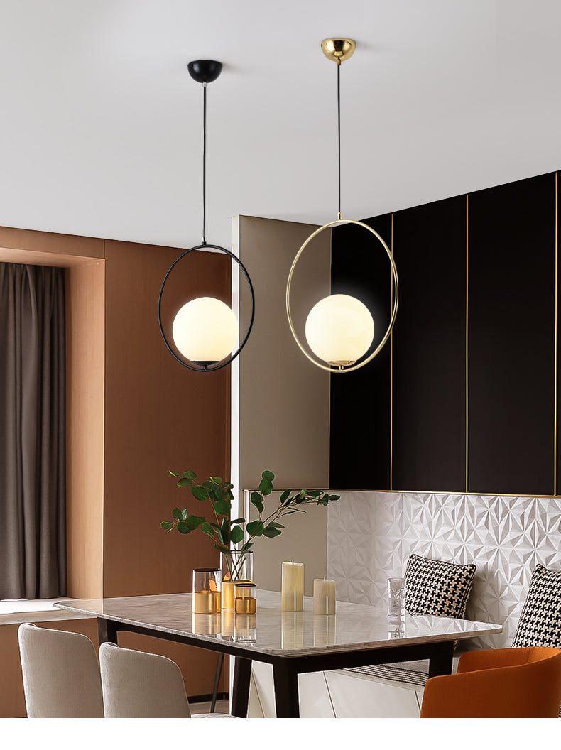 Mitte des Jahrhunderts Design Globe Hanging Lampe Weißglas Schatten Anhänger Licht mit Metallring