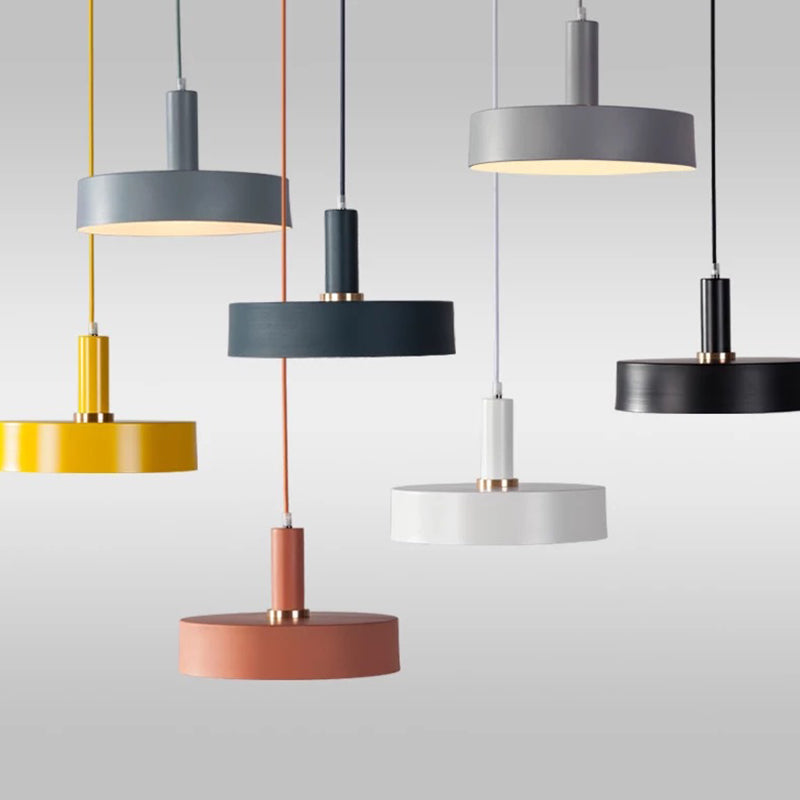 Plaque métallique vers le bas pendentif pendentif de style moderne